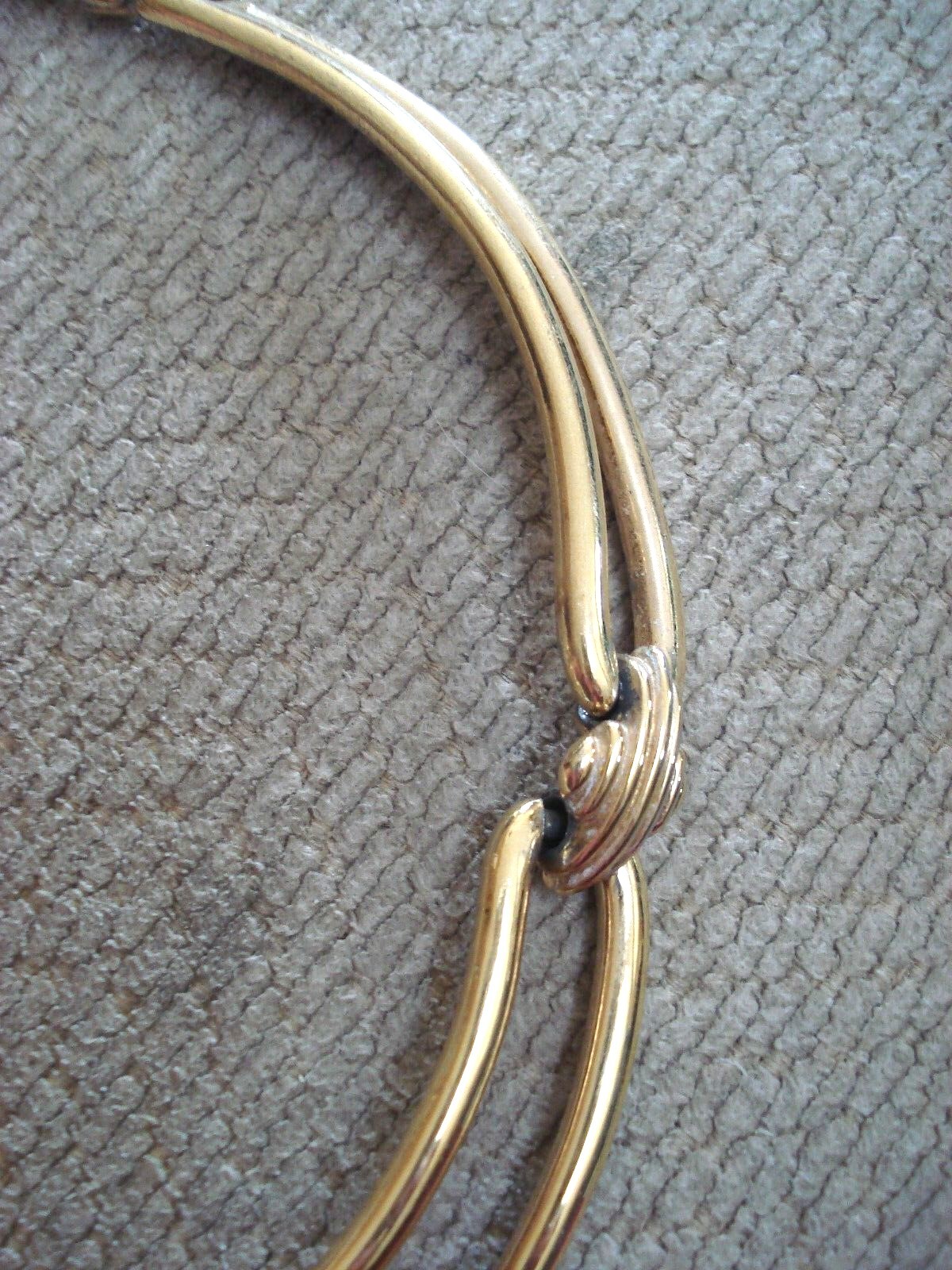 Rare Monet Gold Plated Elongated Shell detail Linked Choker Necklace