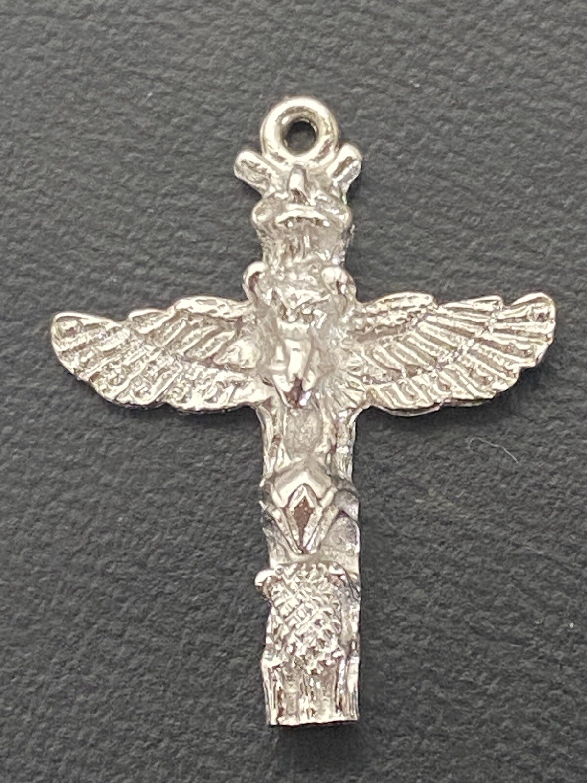VIntage Sterling Slver Gorgeous Totem Pole Charm Native First Nations Aboriginal