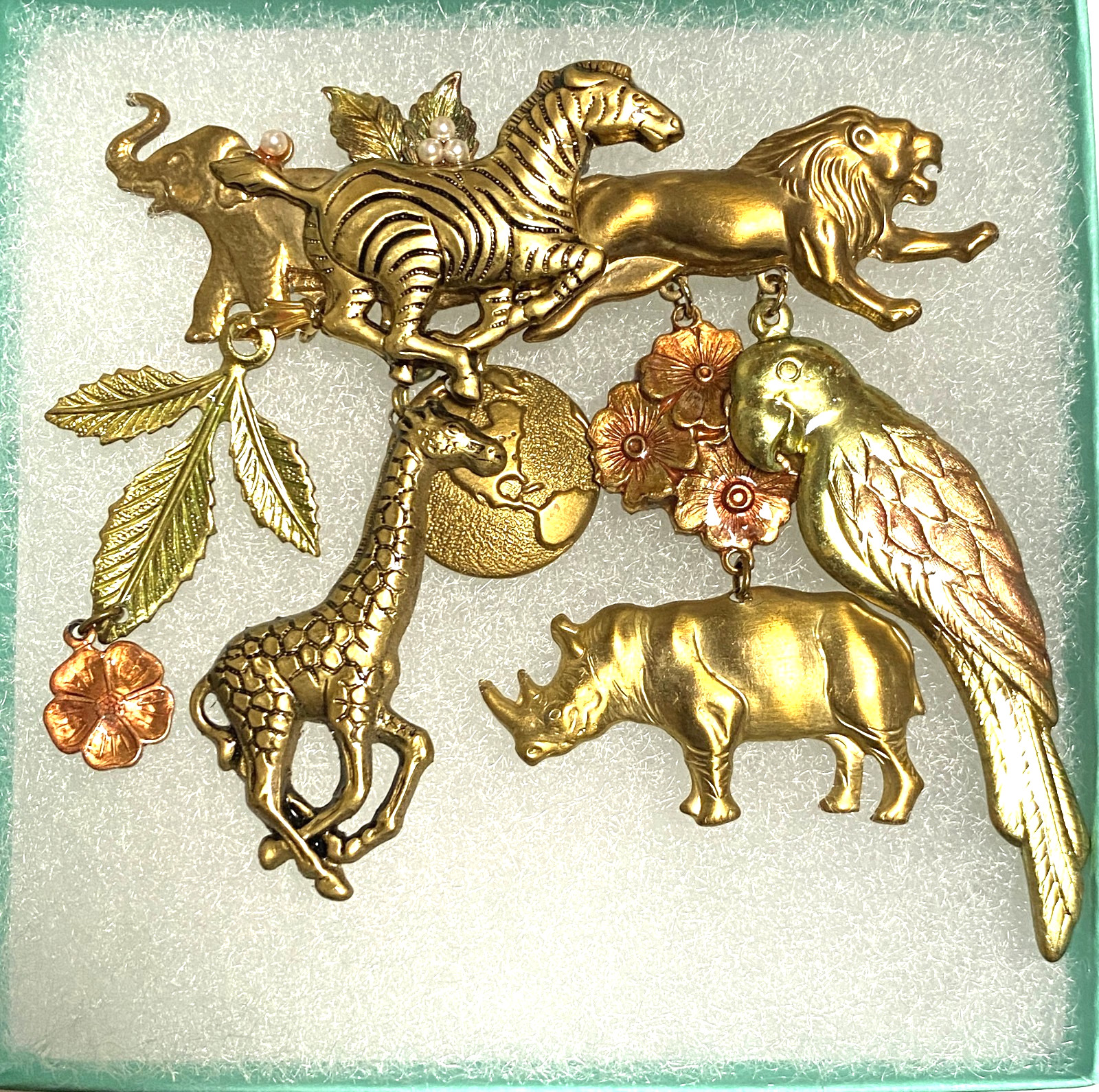 Vintage Lovely Safari Animal Dangling Brooch