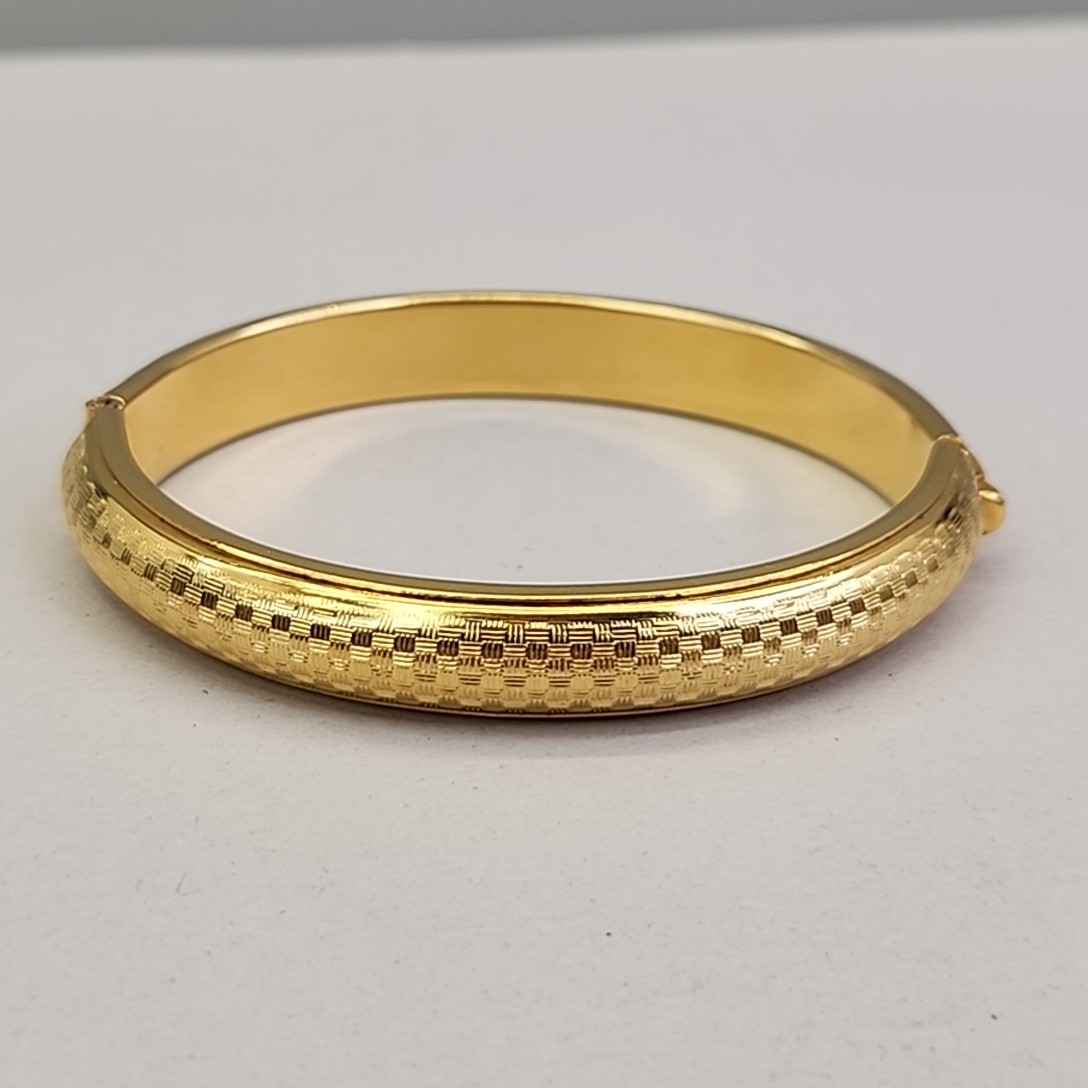 Vintage Bangle Bracelet Hinged Gold Tone Etched Cross Hatched 1cm 6.75″