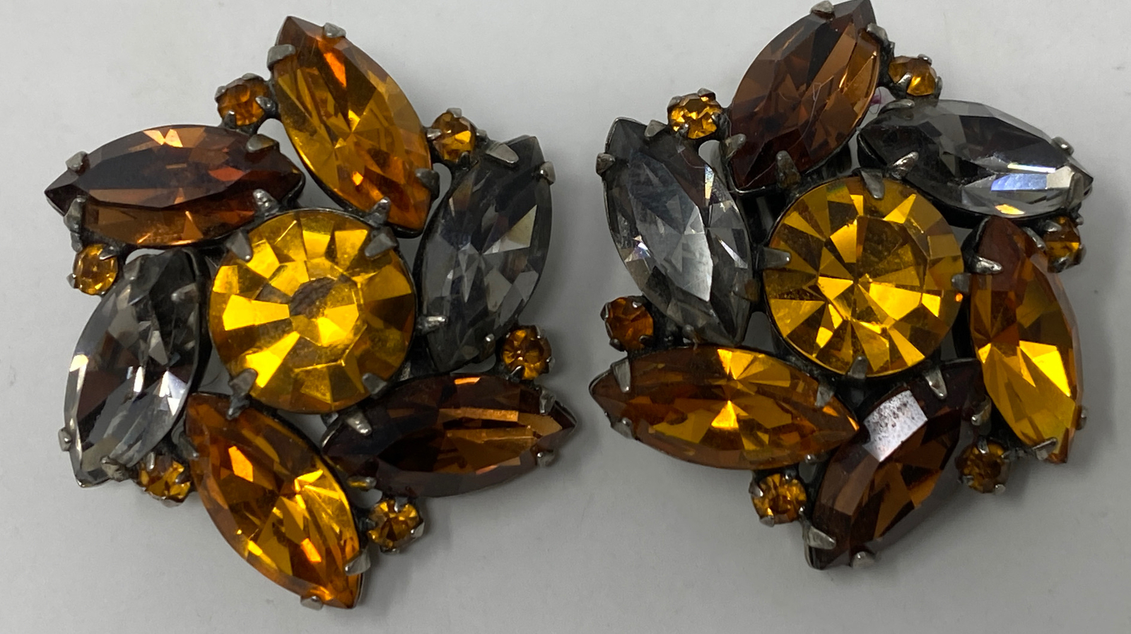 Art Deco Fantastic Vintage Signed Vogue Sparkly Topaz Rhinestone Clip Earrings