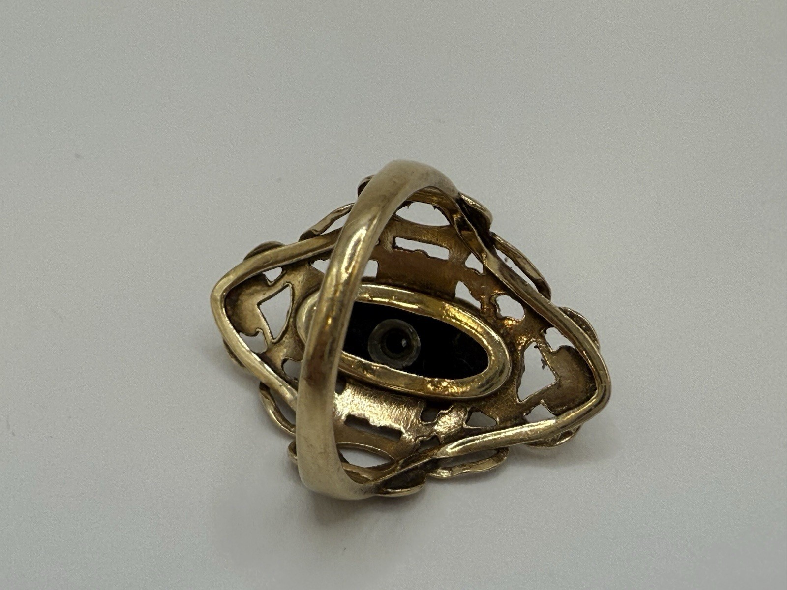 Vintage 10K yellow gold Onyx and Diamond Ring . Weight: 3,7g , size: 5,5.