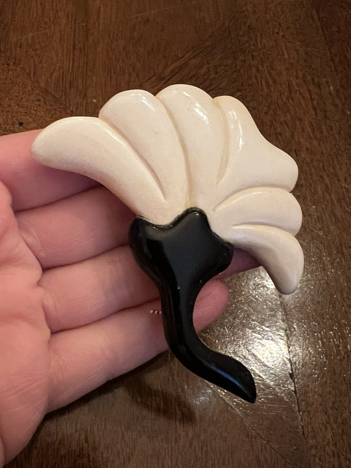 Vintage Art Deco 1930s/1940s Black & Off White Abstract Flower Brooch Unique!
