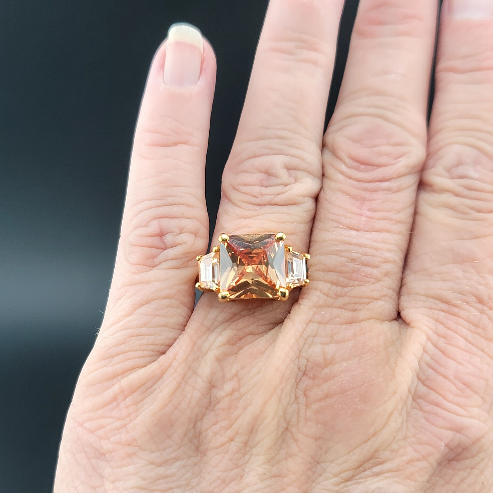 Vtg Sz 7 Ring Lg Citrine Clear Cubic Zirconia 18KGE Fashion Jewelry Glam Sty2S
