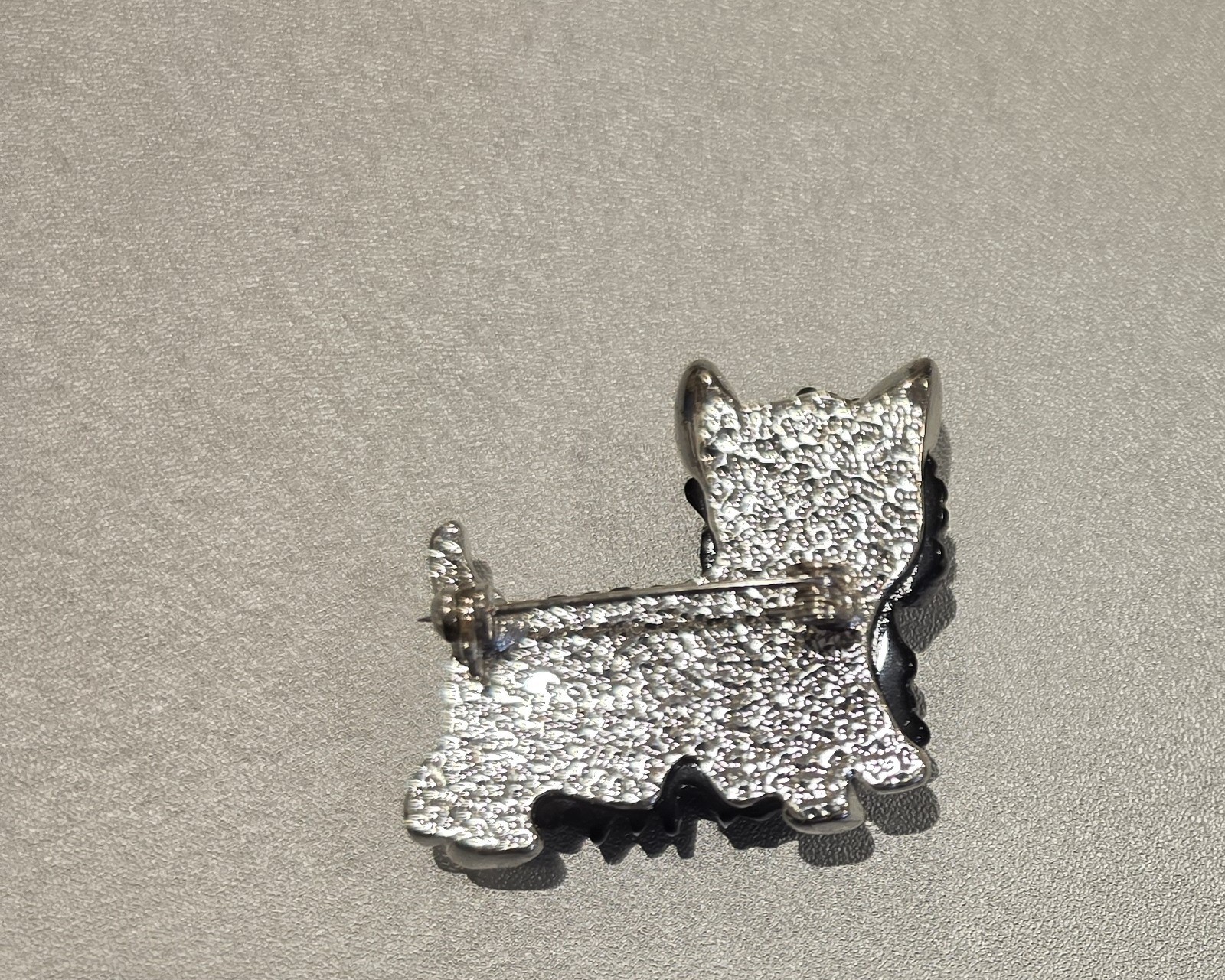 Vintage Black Enamel Scottish Terrier Dog Brooch Pin W Rhinestone Eyes