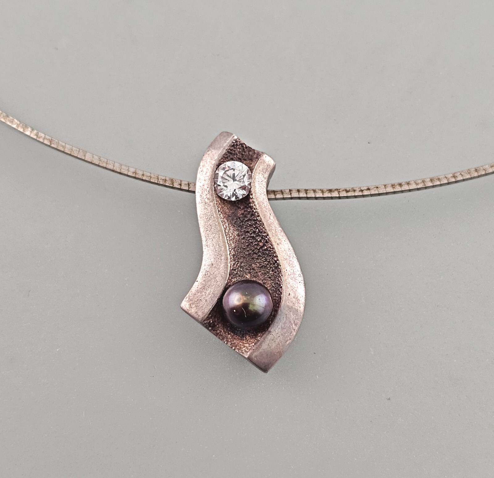 9925685 Pendant White Stone Purple Bead An 925er Silver Chain 16 1/2in