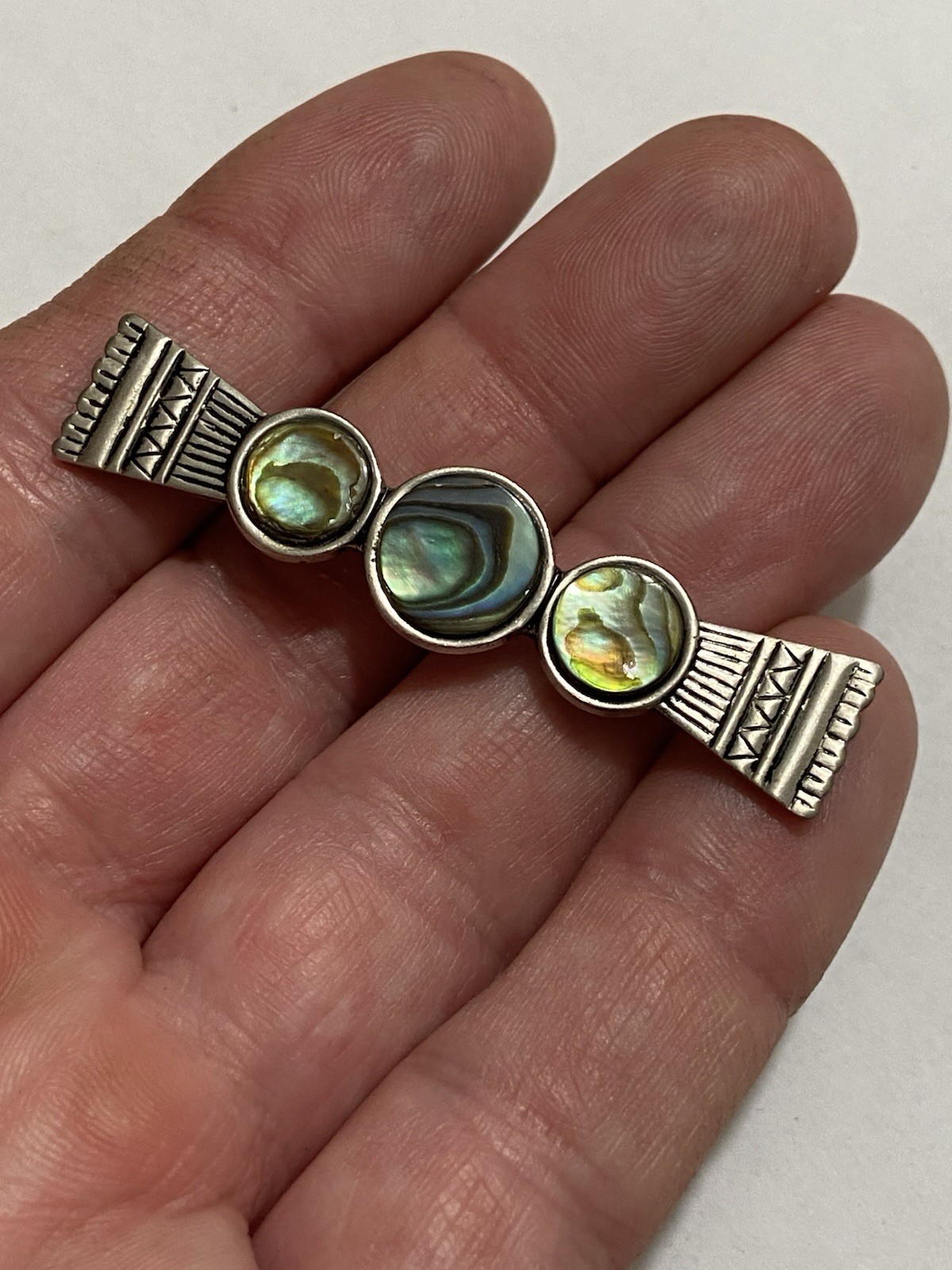 Abalone Shell Bar Lapel Pin Brooch Silvertone White Iridescent Mother Of Pearl