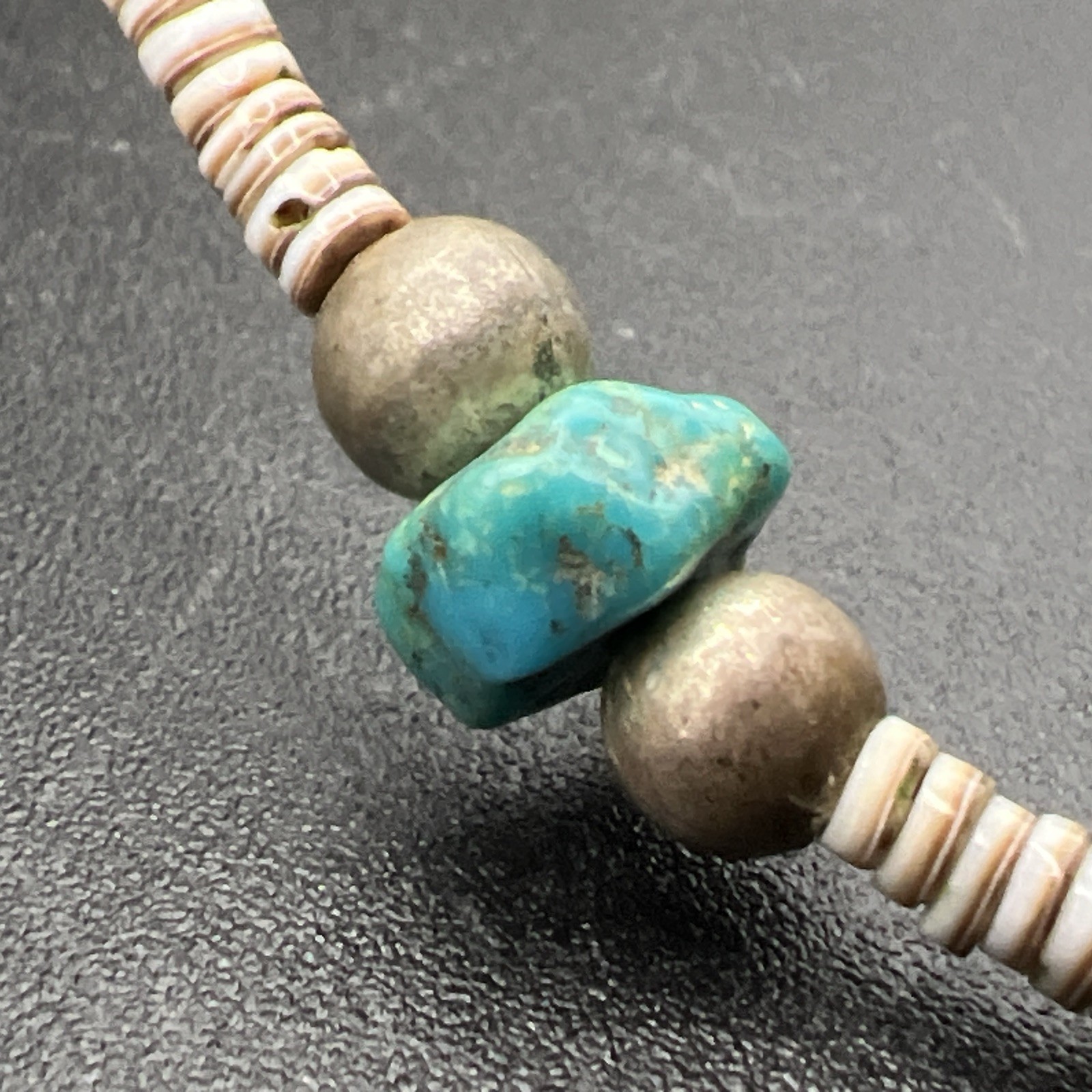 Nativa American VTG Turquoise Heishi Pendant Necklace Peyote Water Bird 17” 9.7g