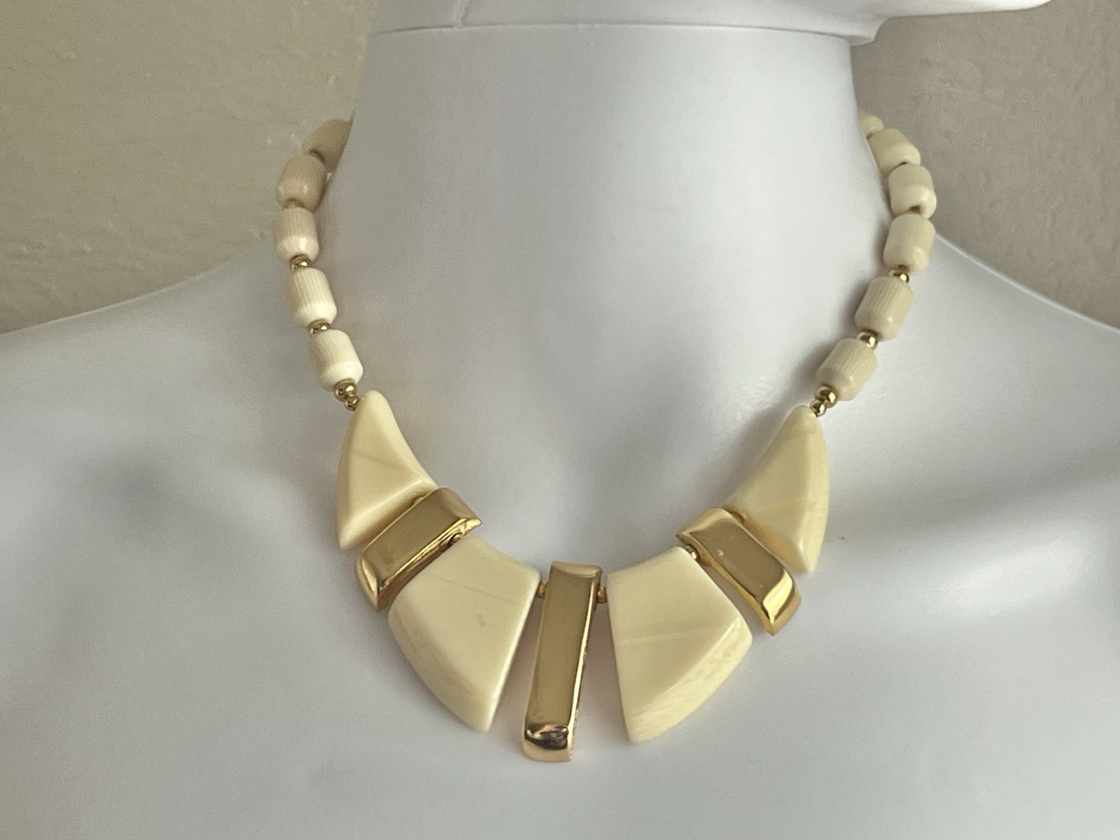 Napier Gold Tone and Ivory Accents Choker Necklace Vintage Statement