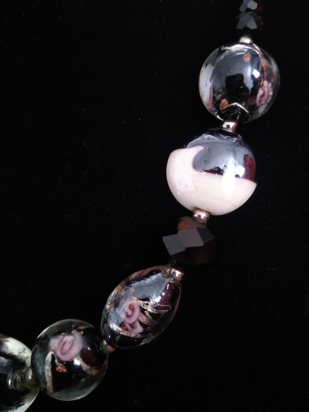 Vintage Foil Glass Rose Beaded Necklace 18 Inches Murano Style