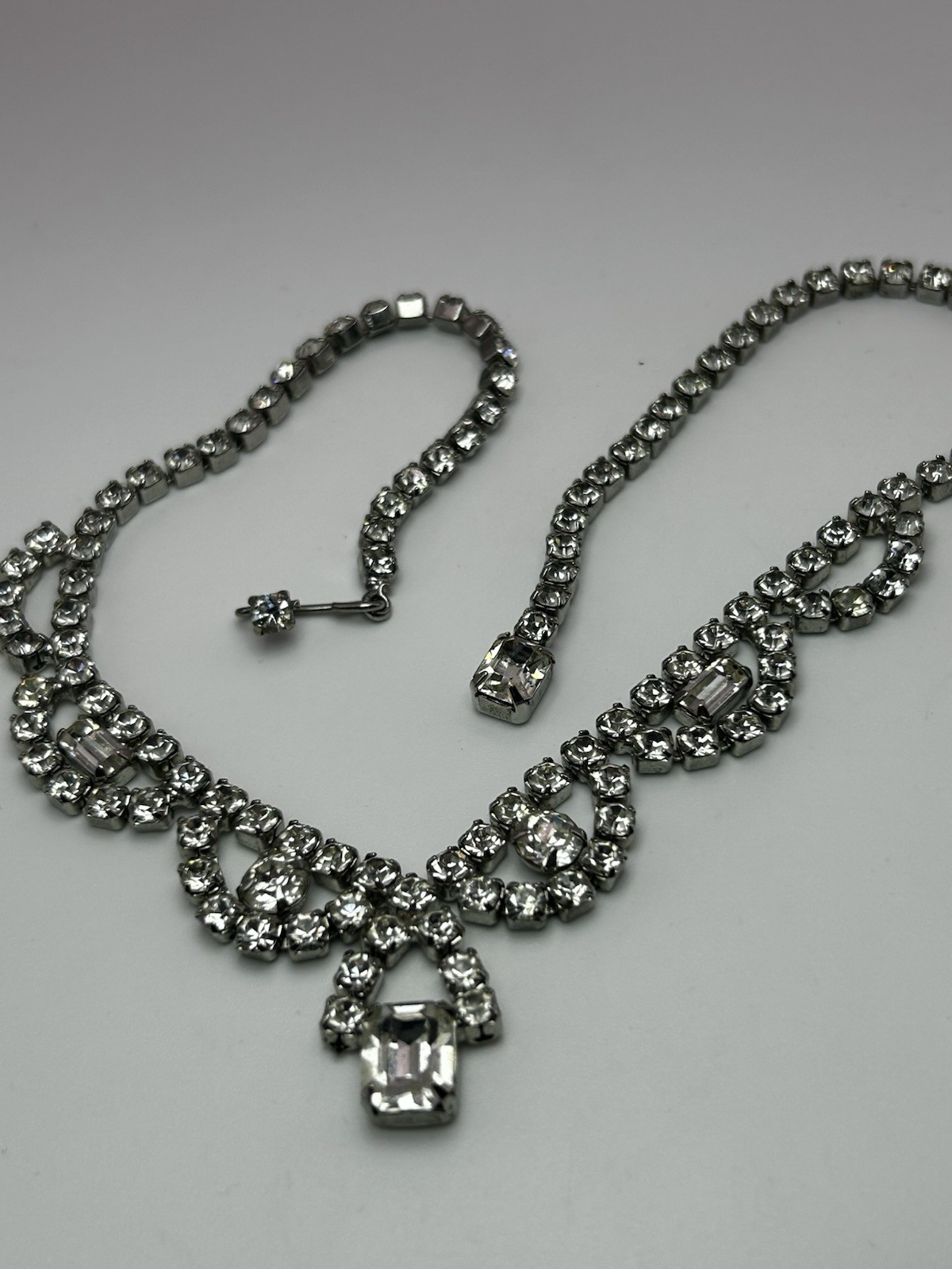 Vintage – Weiss Necklace – Round And Emerald Cut Clear Rhinestones.