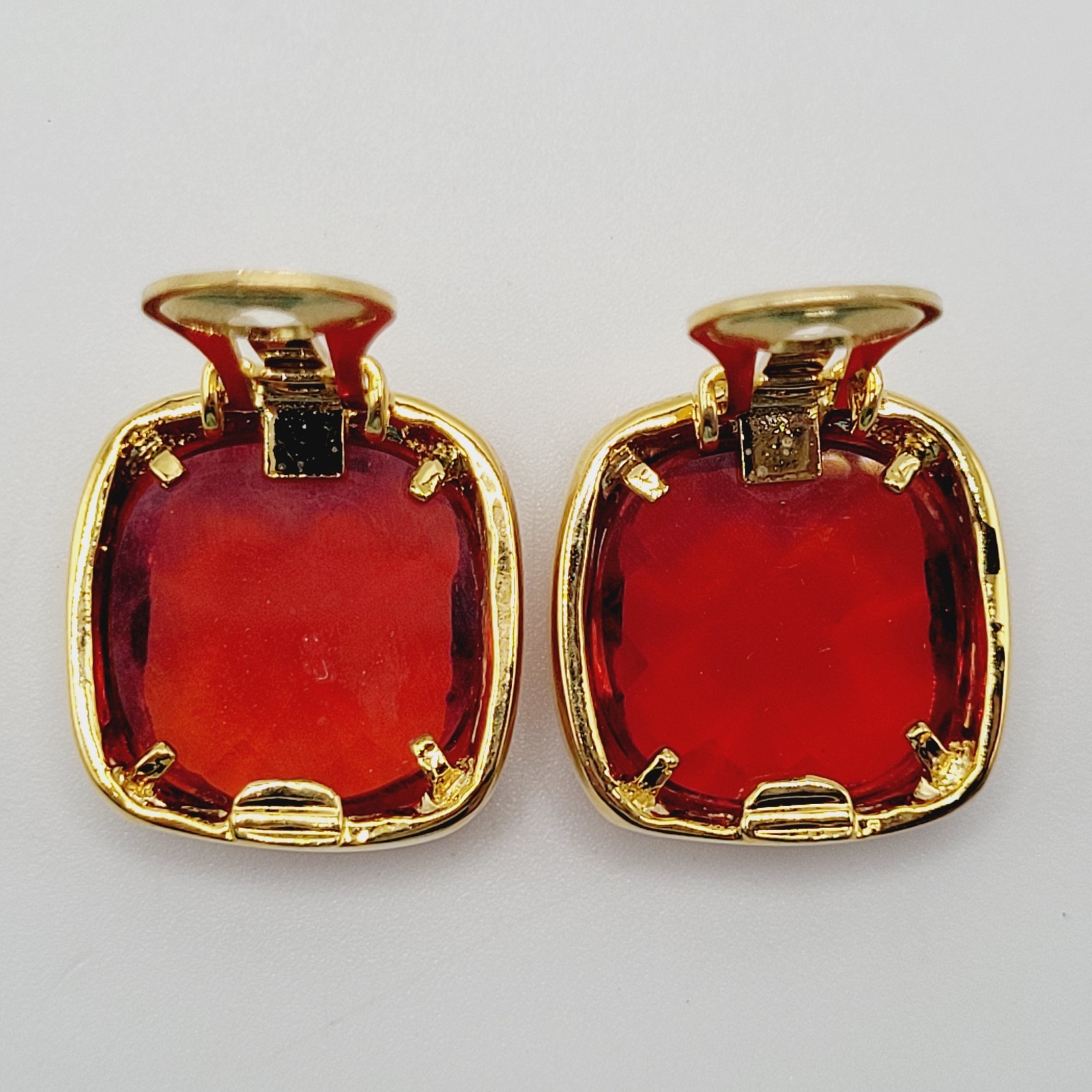 Red Glass Faceted Cushion Cut Bezel Gold Tone Wire Necklace Clip On Earrings Set