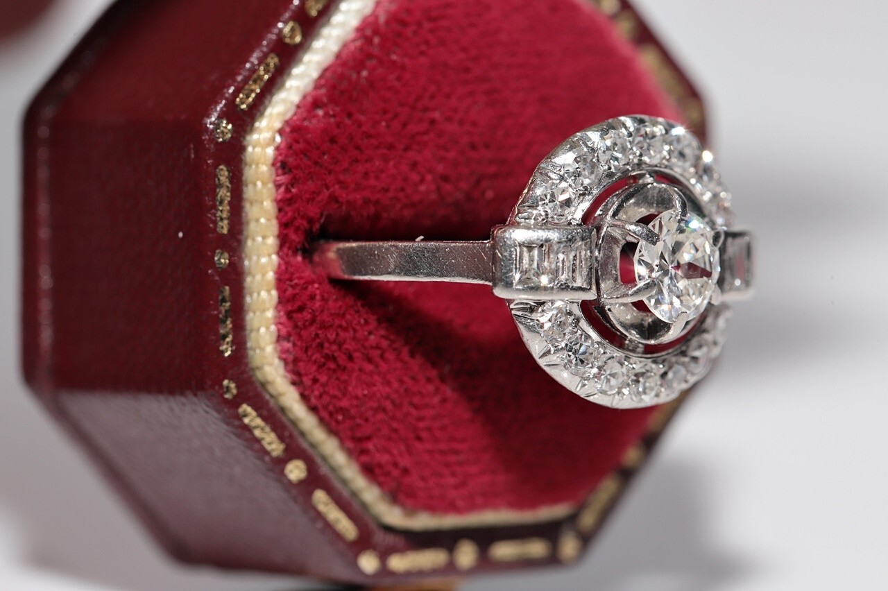 Antique Art Deco Circa 1920s 18k Gold Natural Diamond Decorated Ring