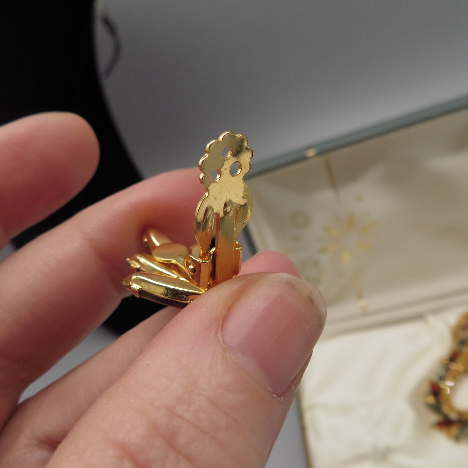1950s fall colors Navette Rhinestone Brooch & Clip on Earrings Set Gold tone VTG