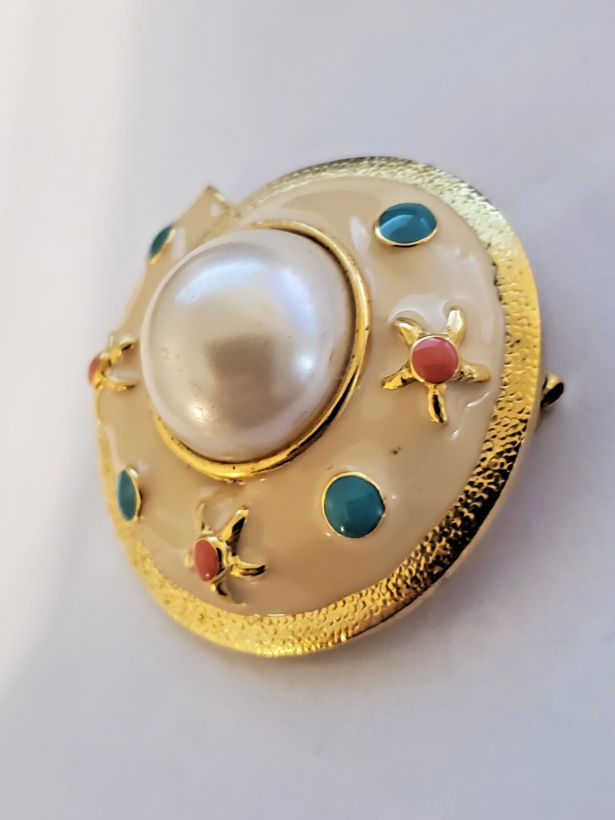 Designer Style unsigned Sea Shell Nautilus Metal Enamel 1 7/8″