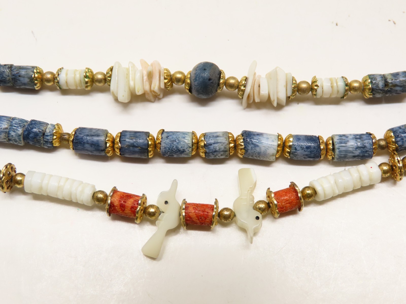 Vintage Puka Shell Beaded Necklace Sponge Coral MOP Lot Gold Tone Accents D5399