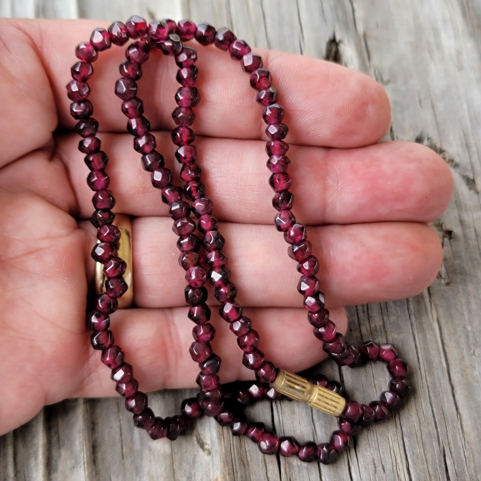 Vintage Dark Red Cut Garnet Beads Necklace Boho Brass Clasp 16″ Chocker