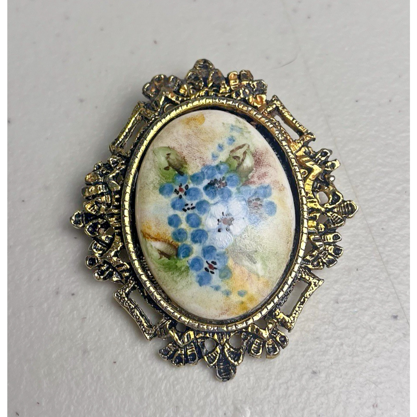 Vintage Hand Painted Violet Blue Forget Me Knots on Porcelain Pendant Pin Brooch