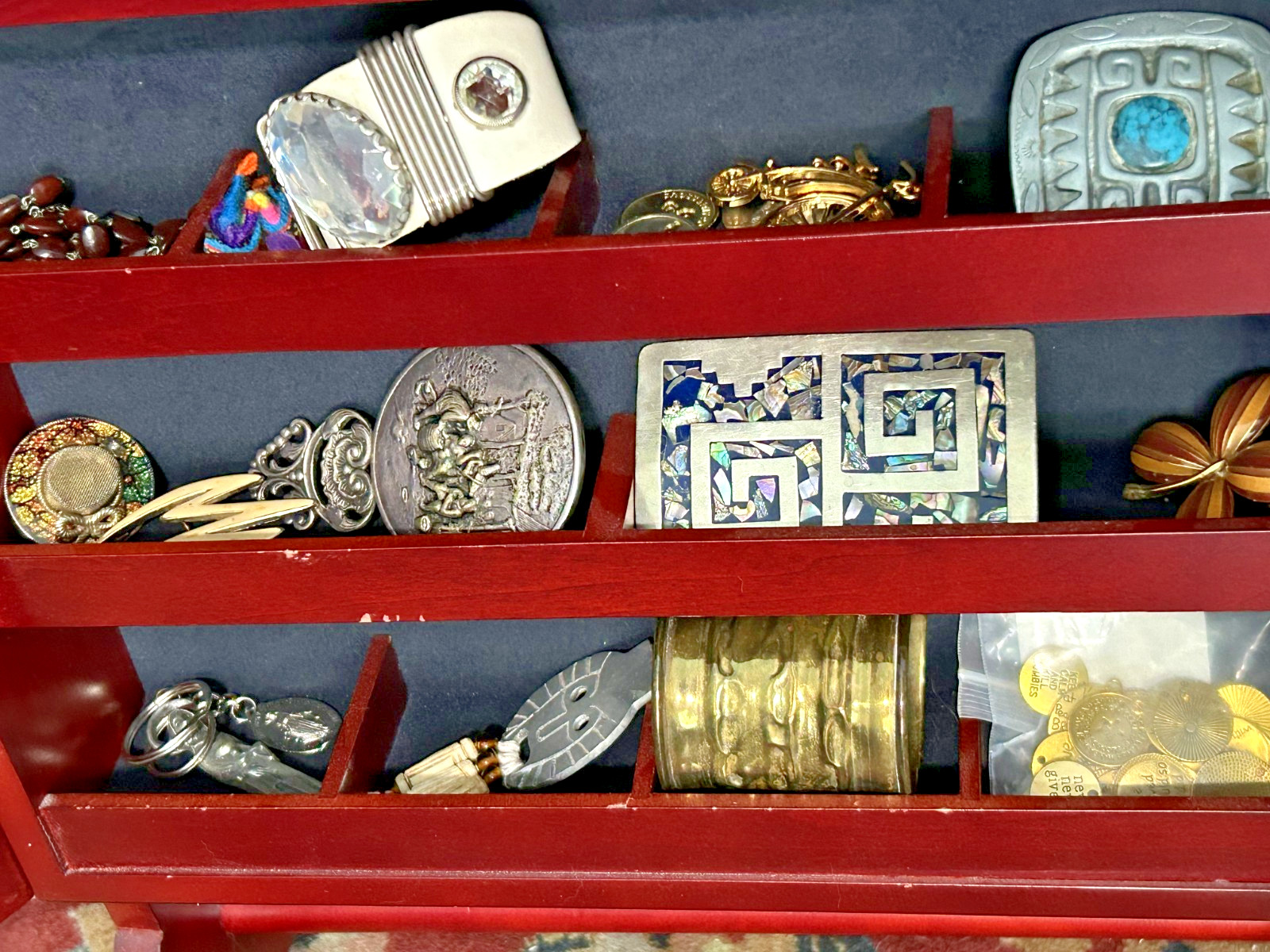 Lot Costume Fashion Jewelry Vintage-Current Necklaces Bracelets Earrings etc.