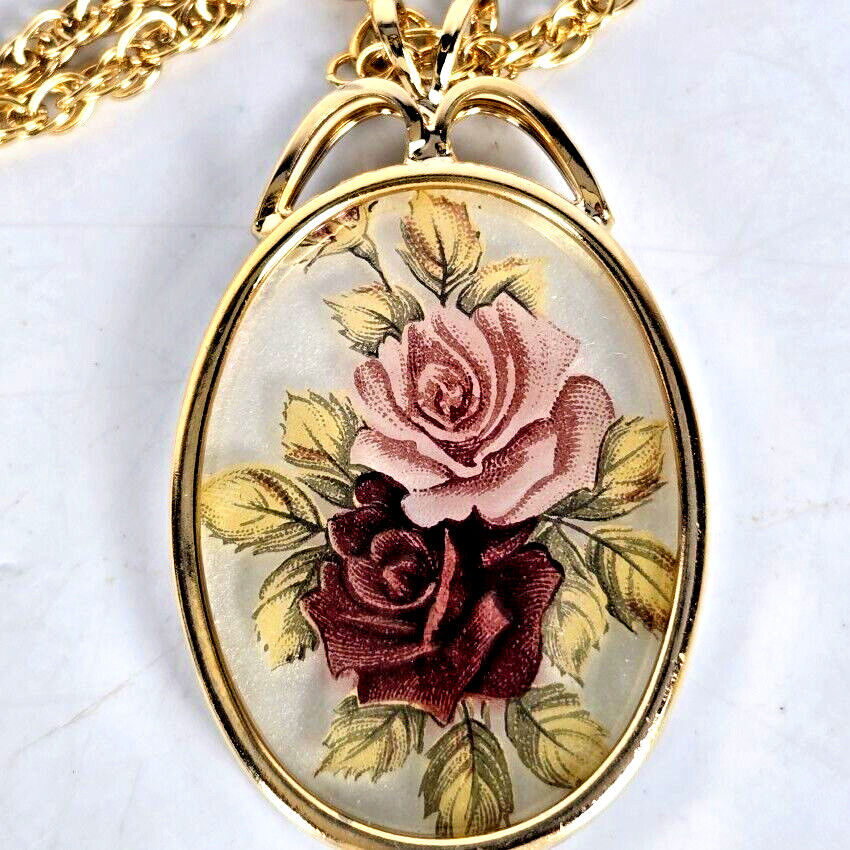 Necklace Pendant Reverse Painted Rose Floral 24″ Gold Tone Chain Fashion Jewelry