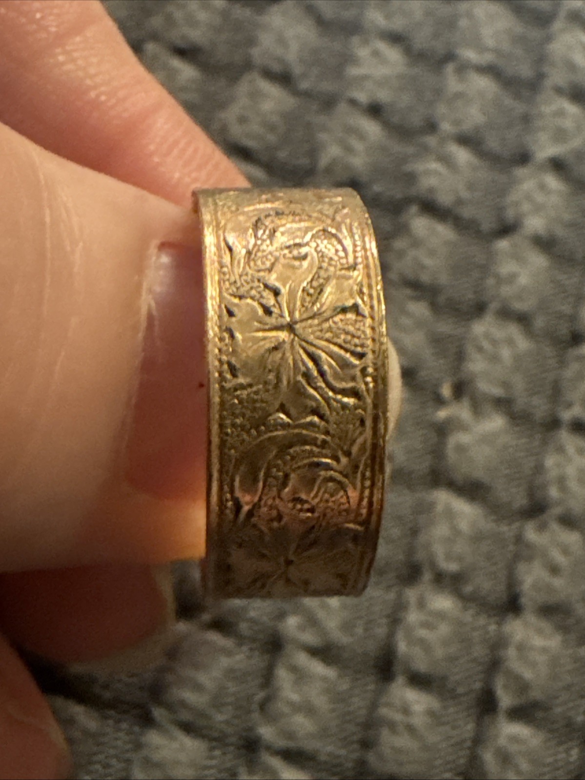 Antique Gold Band-Floral Design-Tested Low Carat-1.7 grams-Size 7 1/2