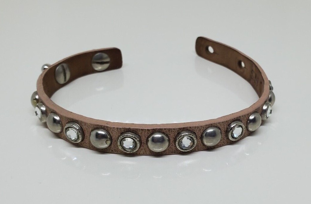 Streets Ahead Adjustable Buckle Bracelet Rhinestone Southwestern Western 8″ Adj.