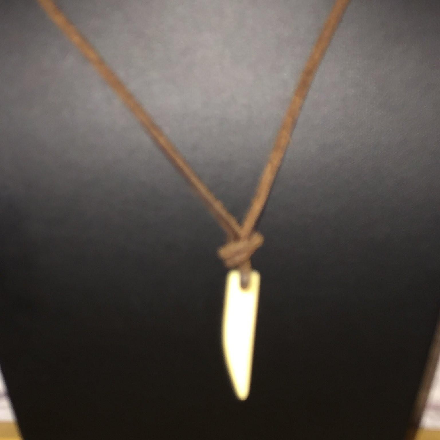Vintage Tribal Tooth Pendant Necklace Acrylic Leather Cord Adjustable Surfer