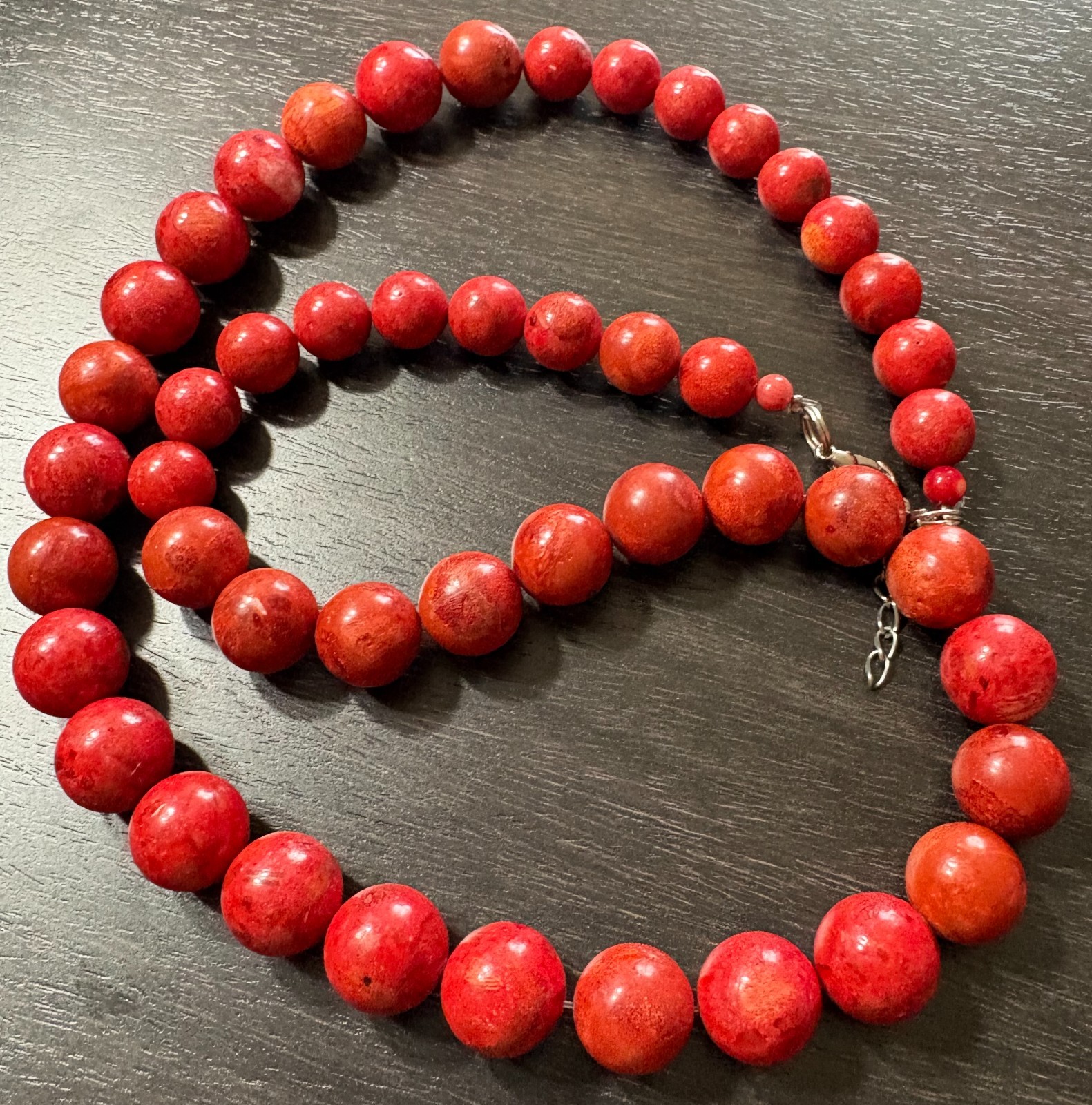 SET of Polished Red Apple Sponge Coral Beaded 26″ Necklace, Bracelet, Earrings