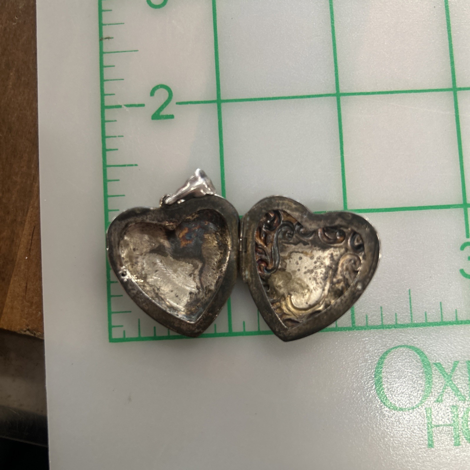 Vintage Ornate Art Nouveau Puffed Heart Locket Pendant 7.98 Grams