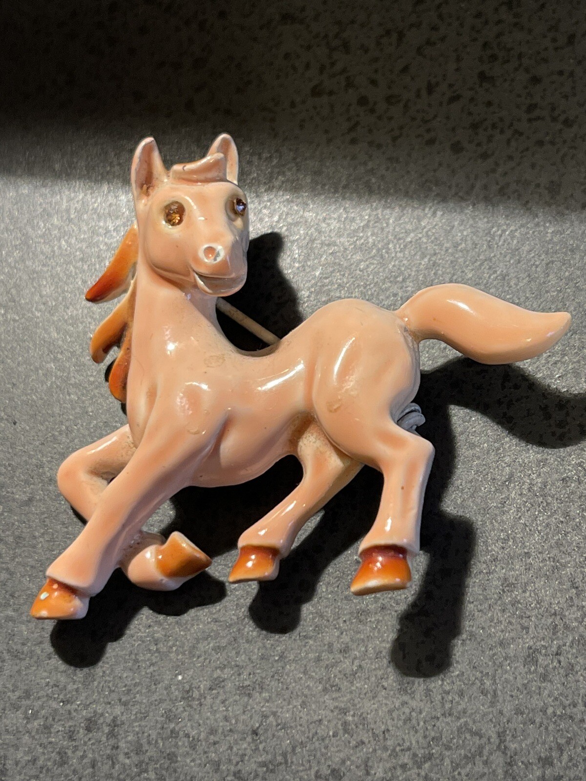 VINTAGE HORSE PIN BROOCH JEWEL EYES LOCKING CLASP ENAMEL FINISH