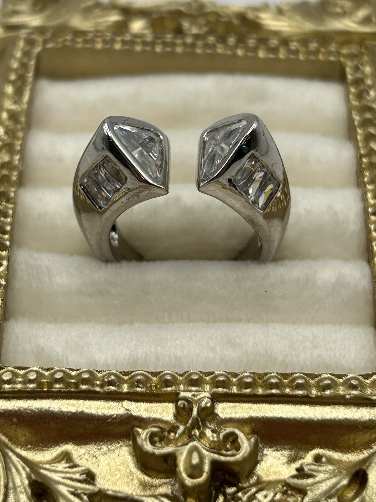 Vintage Silver Tone Open Band Ring Trillion Cut Clear Stones Size 6.5 Modern