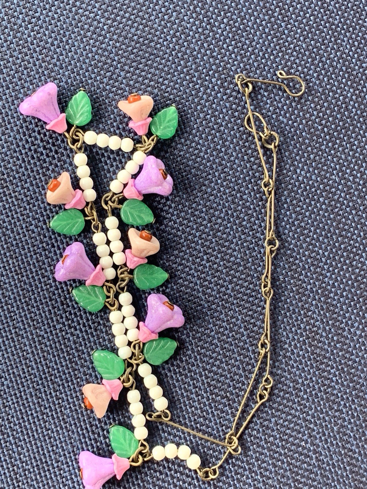 Vintage Czech Glass Flower Purple Pink And White Choker Necklace