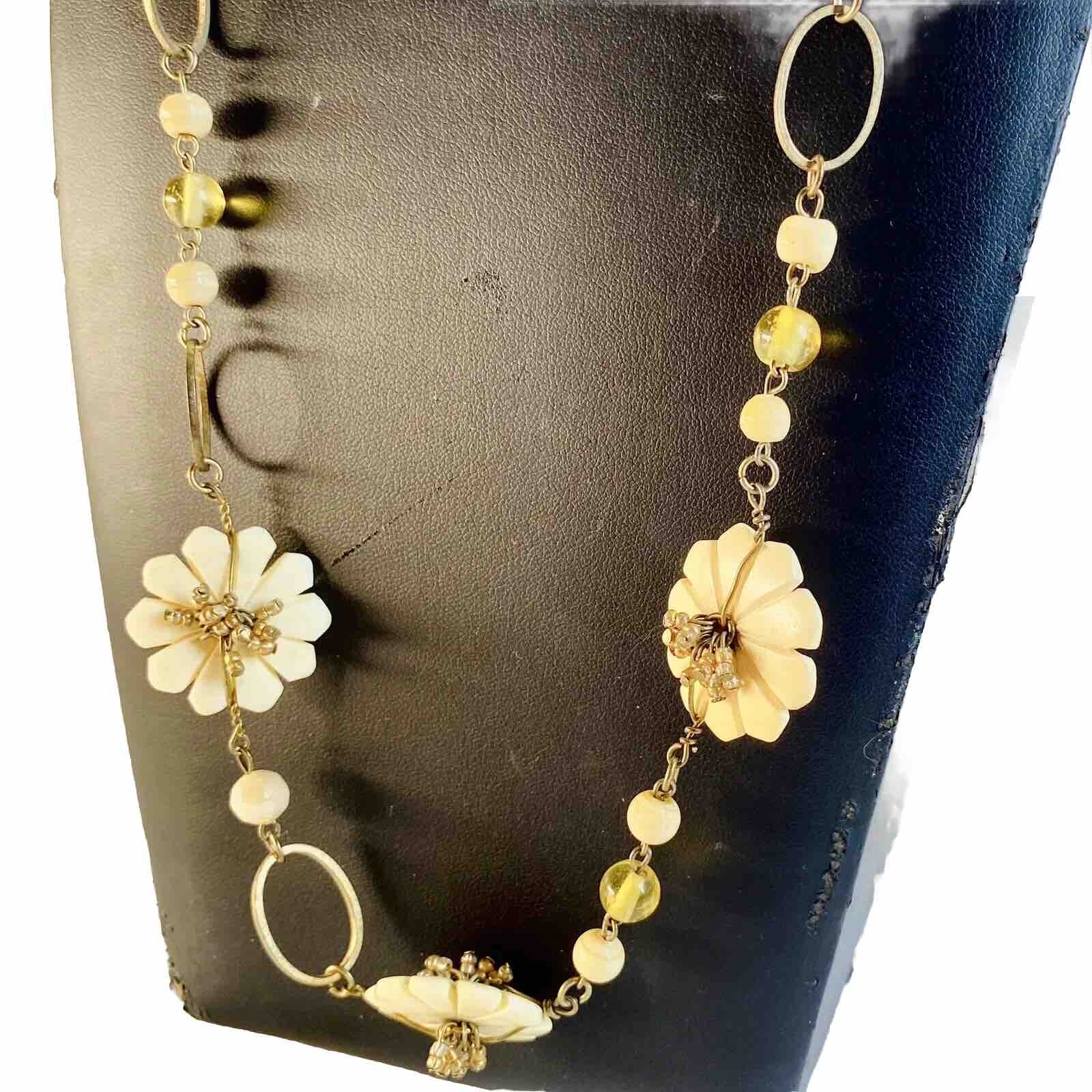 Vintage Carved Flower & Metal Hoop Necklace