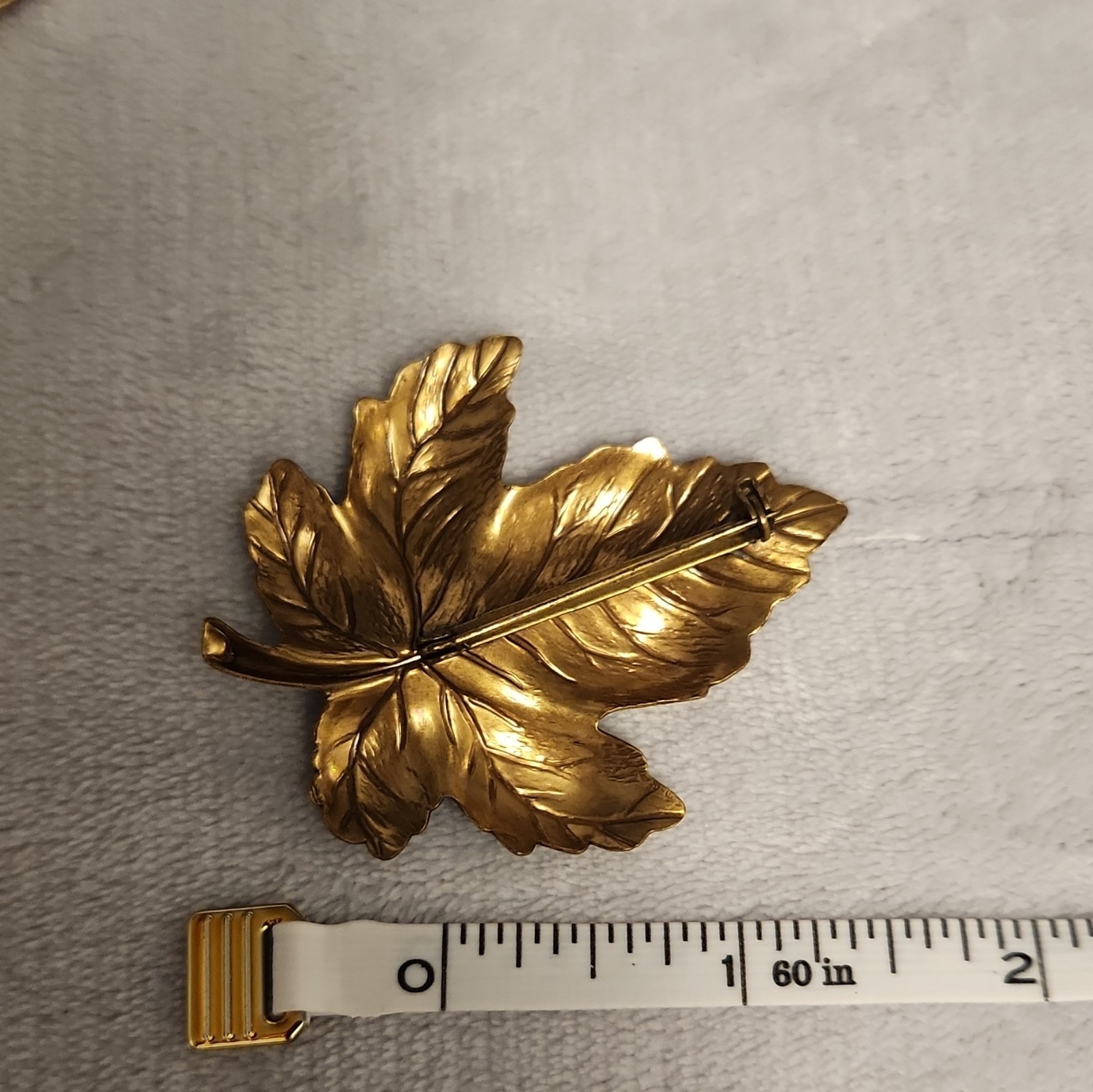 6pc Leaf Brooch & Pin Mixed Lot Gold Tone Metal Enamel White Blue Green