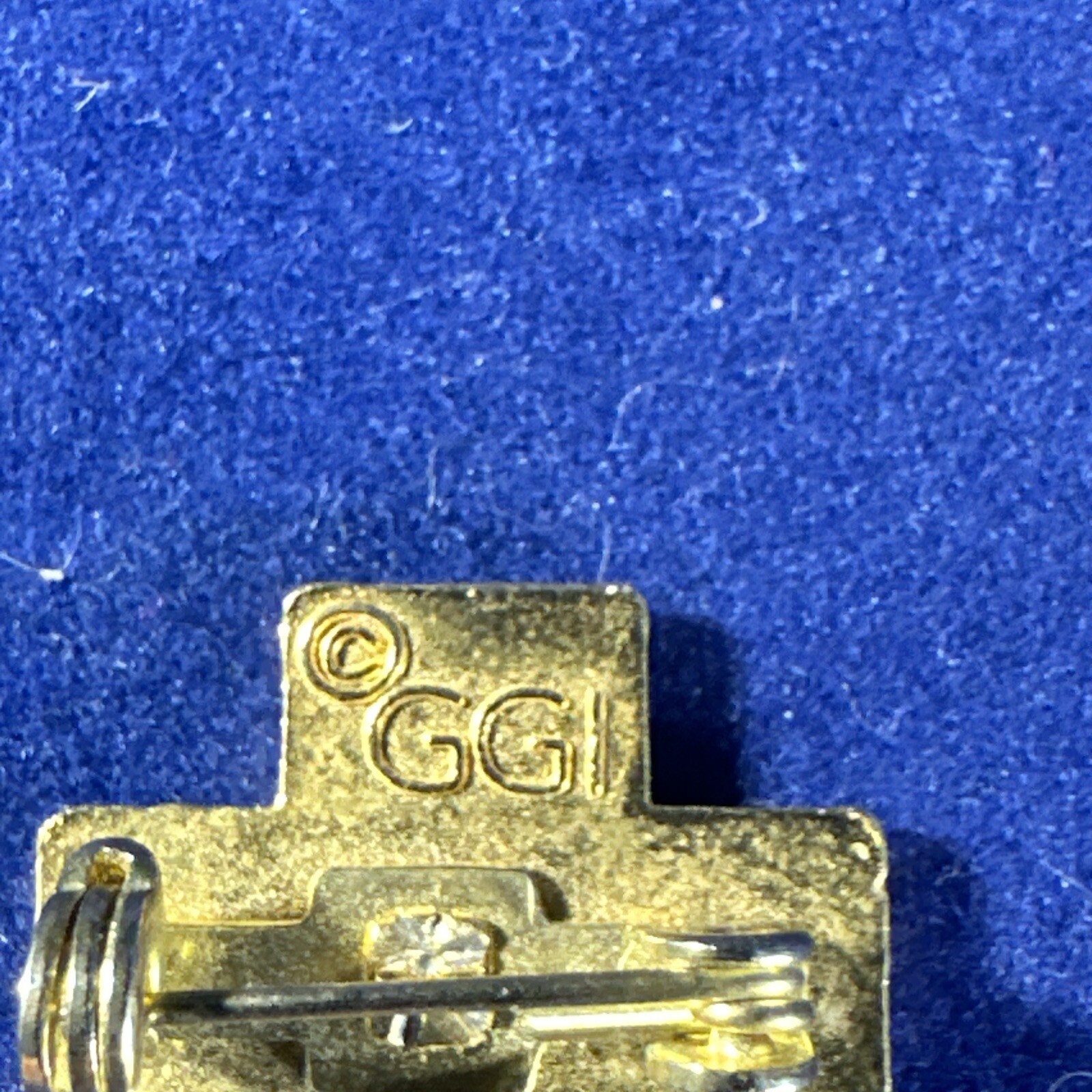 Pin Brooch Metal Pink Cross With Yellow Lilies And A Safety Clasp Very Nice!