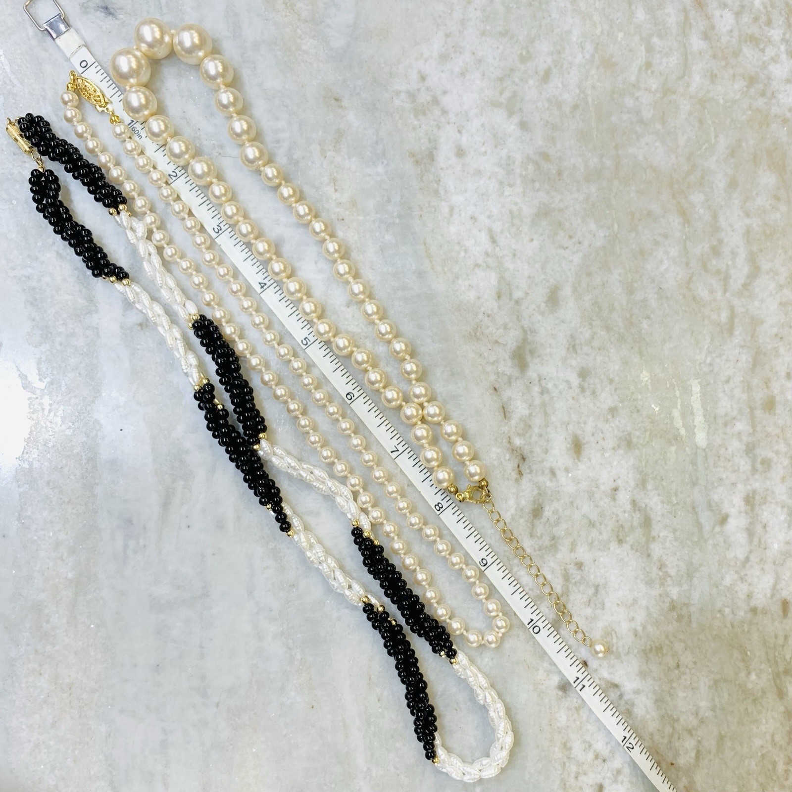 VTG Jewelry Lot 10pc black white Necklaces Dog Pins Gerry Avon Faux Pearl 60-80s