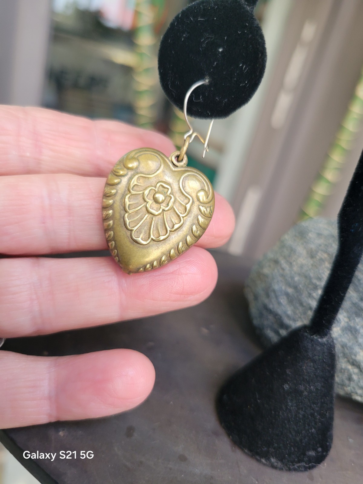 Vtg Pididdly Links Dangle Earrings Brass Puffed Hearts Nouveau Victorian Ornate