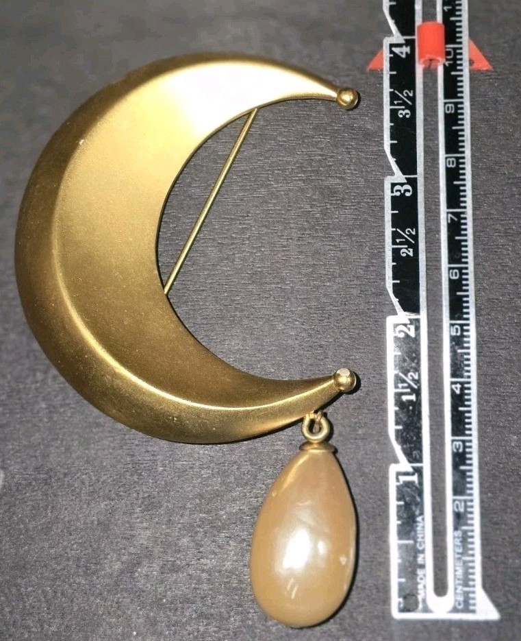 KARL LAGERFELD Brooch Pin Crescent Moon Drop Pearl Matte Finish Gold Tone