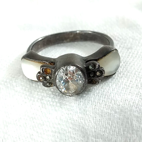 Women’s Vintage 925 Sterling Silver RING CZ Cubic Zirconia MOP 9.5 Patina