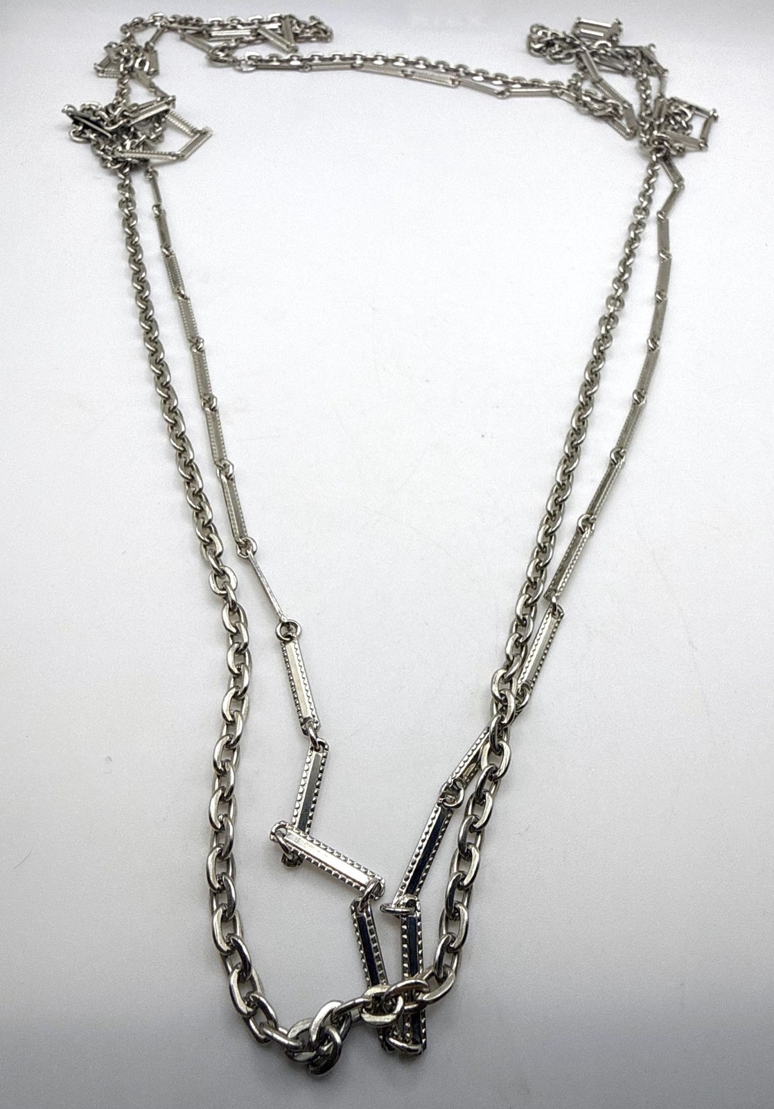 Vintage two strand long silver tone chain bar link