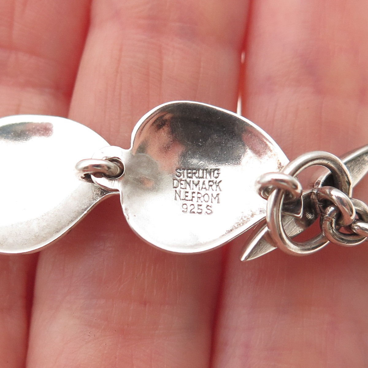 N.E From 925S Sterling Vintage Denmark Modernist Floral Heart Chain Necklace 14″