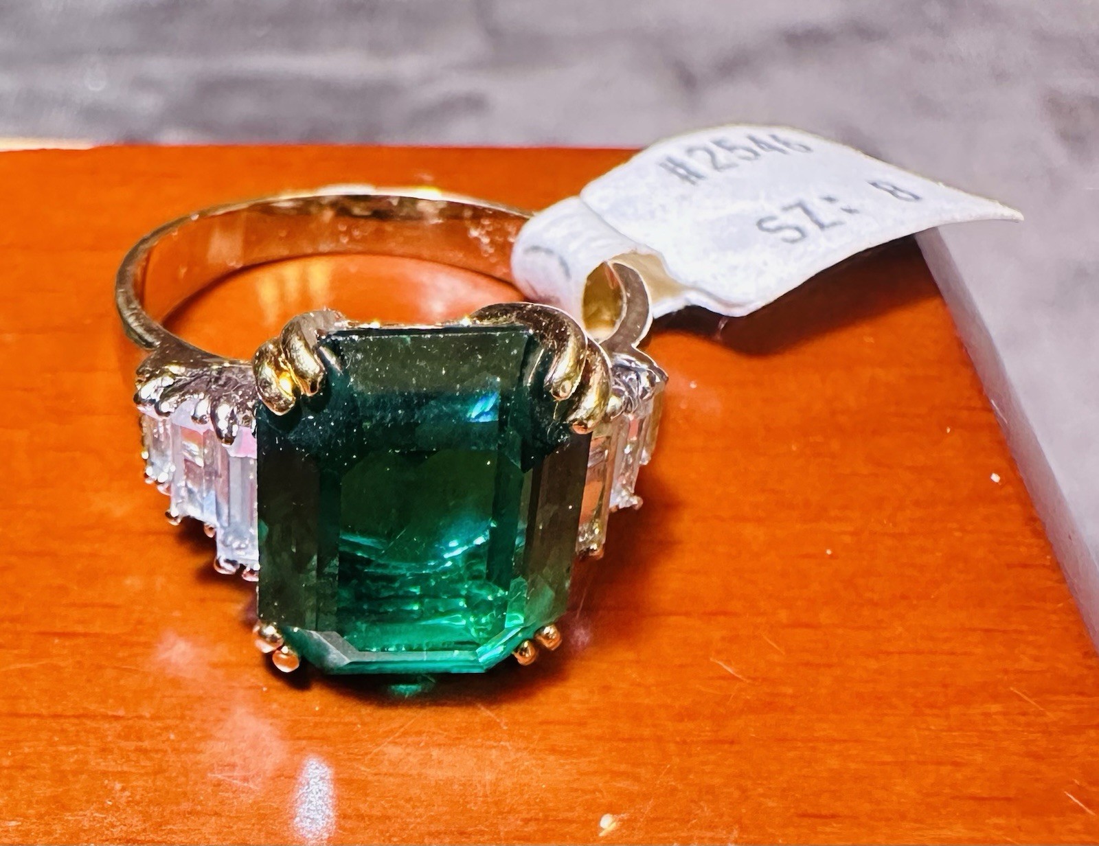 Vintage Austrian Crystal Emerald Cut Green Ring w Wood Box & New Tag Size 8