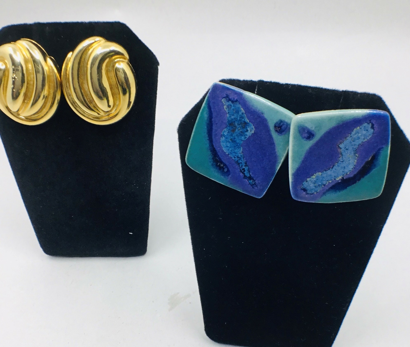 Vintage 2 Pairs 1980’s Gold Tone and Blue Violet Earrings