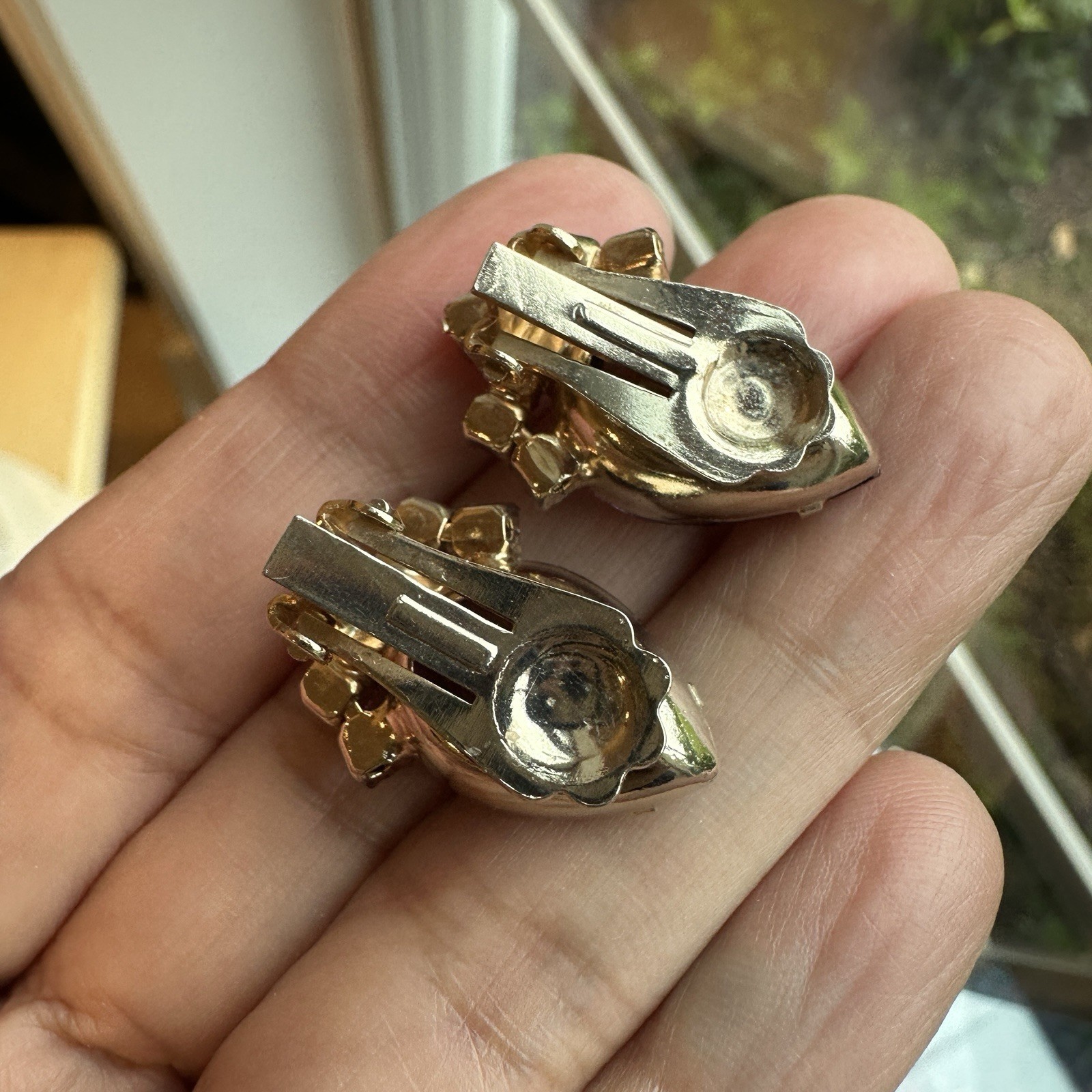 Vintage 1950s Clip Earrings 1 Inch Purple Pink Glass Rhinestones Gold Plated