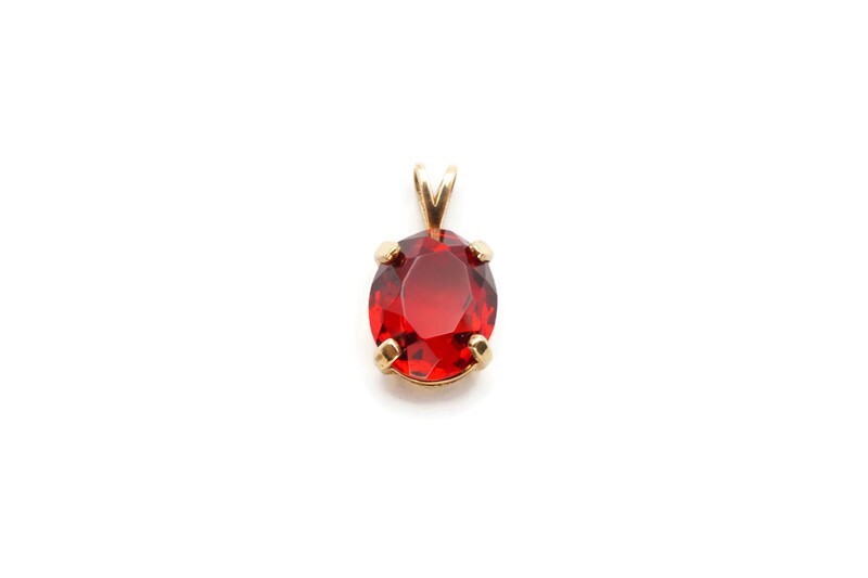 Vintage 10k Yellow Gold Red Glass Stone Pendant