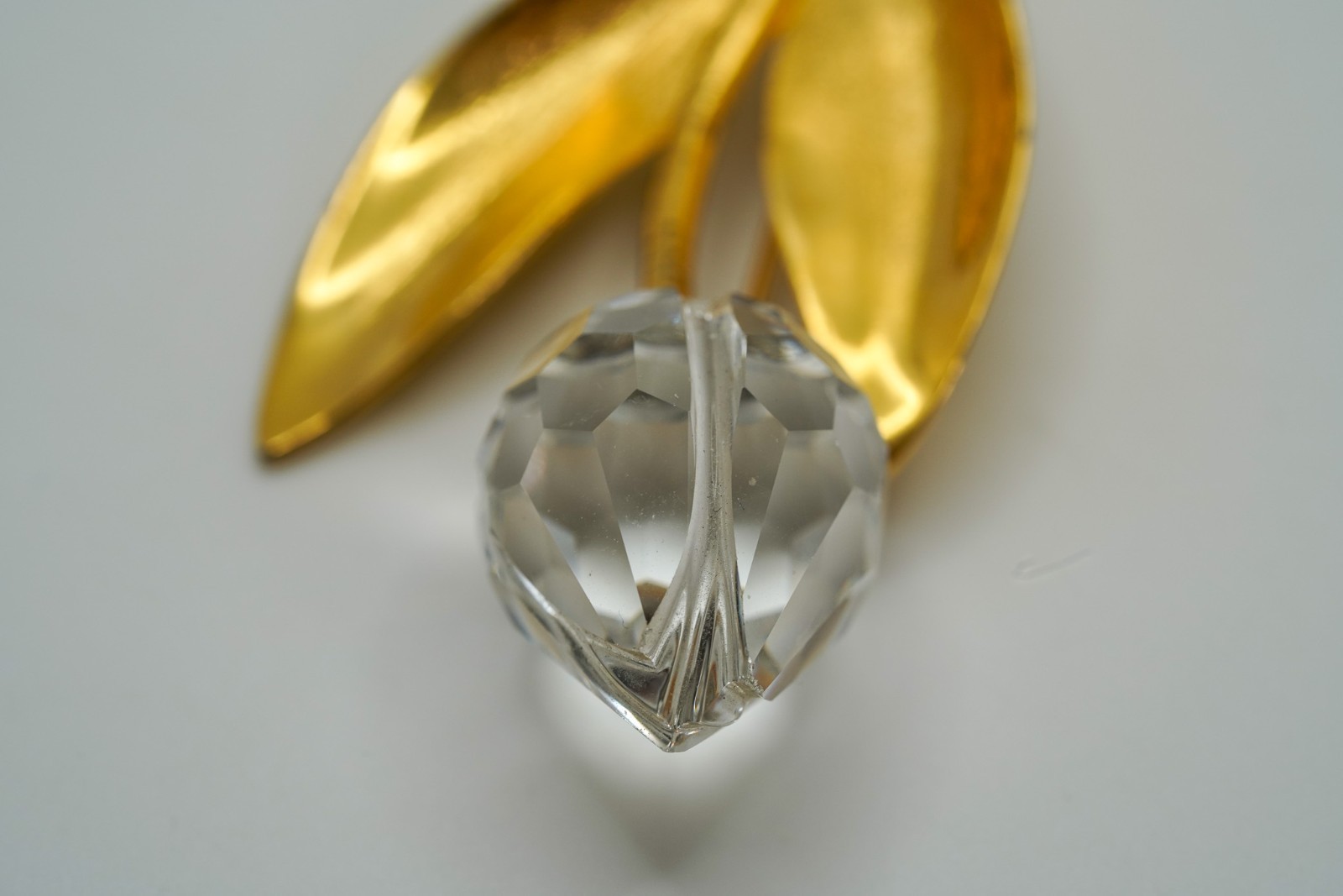 Vintage Gold Tone Rose Flower Faceted Brooch 7.5cm JB45