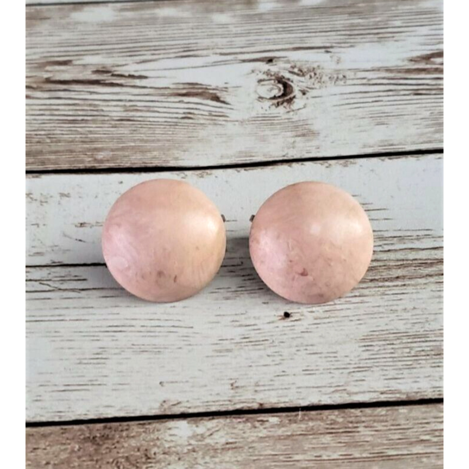 Vintage Clip On Earrings Light Pink Stone Pattern Circle