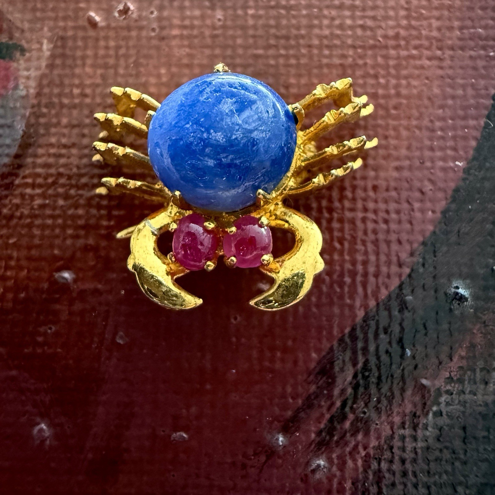 Vintage Jelly Belly Gold Plated Star Sapphire Ruby Eyes Crab C Clasp Pin Brooch
