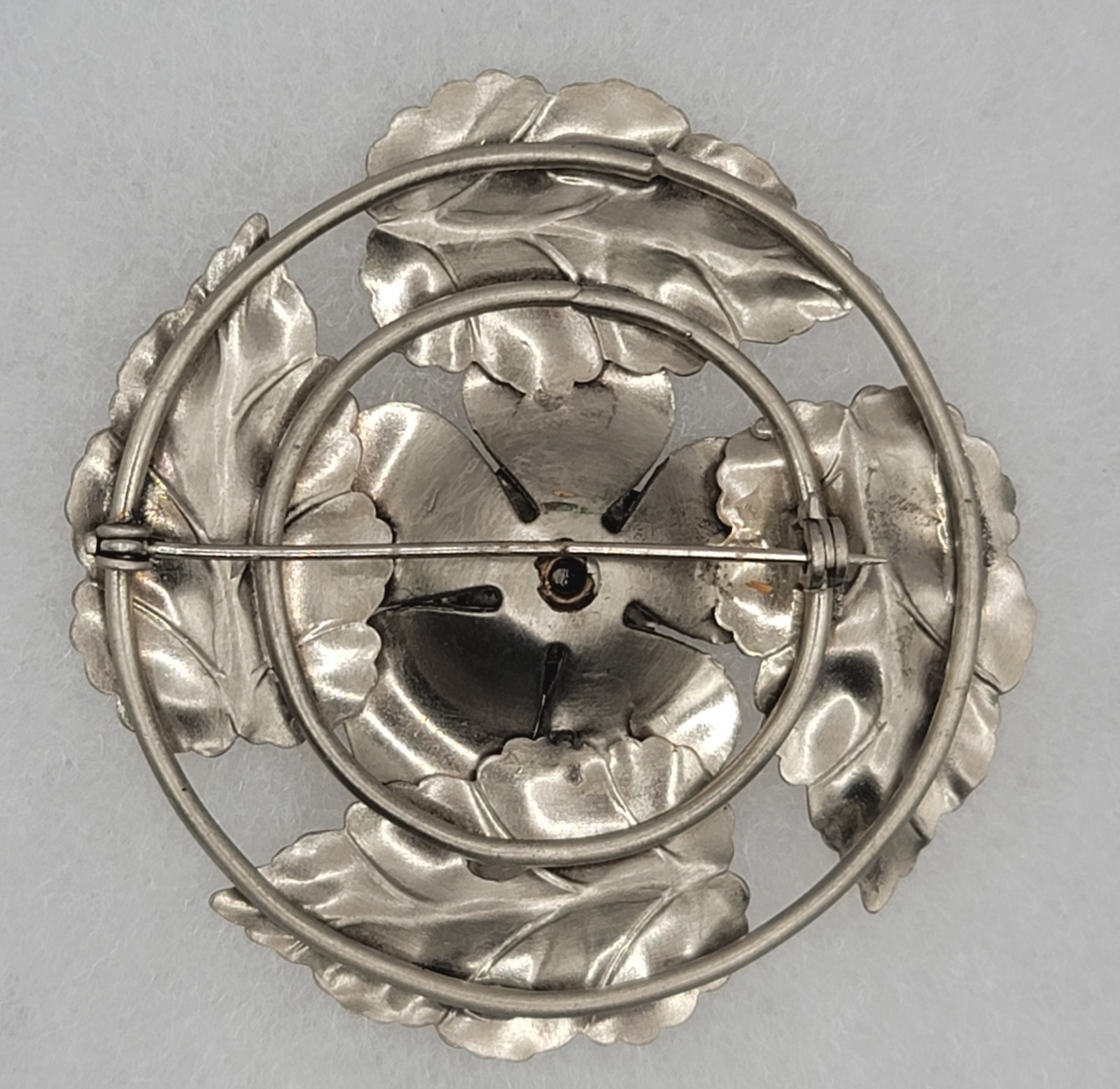 Vtg Flower Faux Pearl Center 3D Silver Tone Petals Gorgeous Detail 2.25 Inches