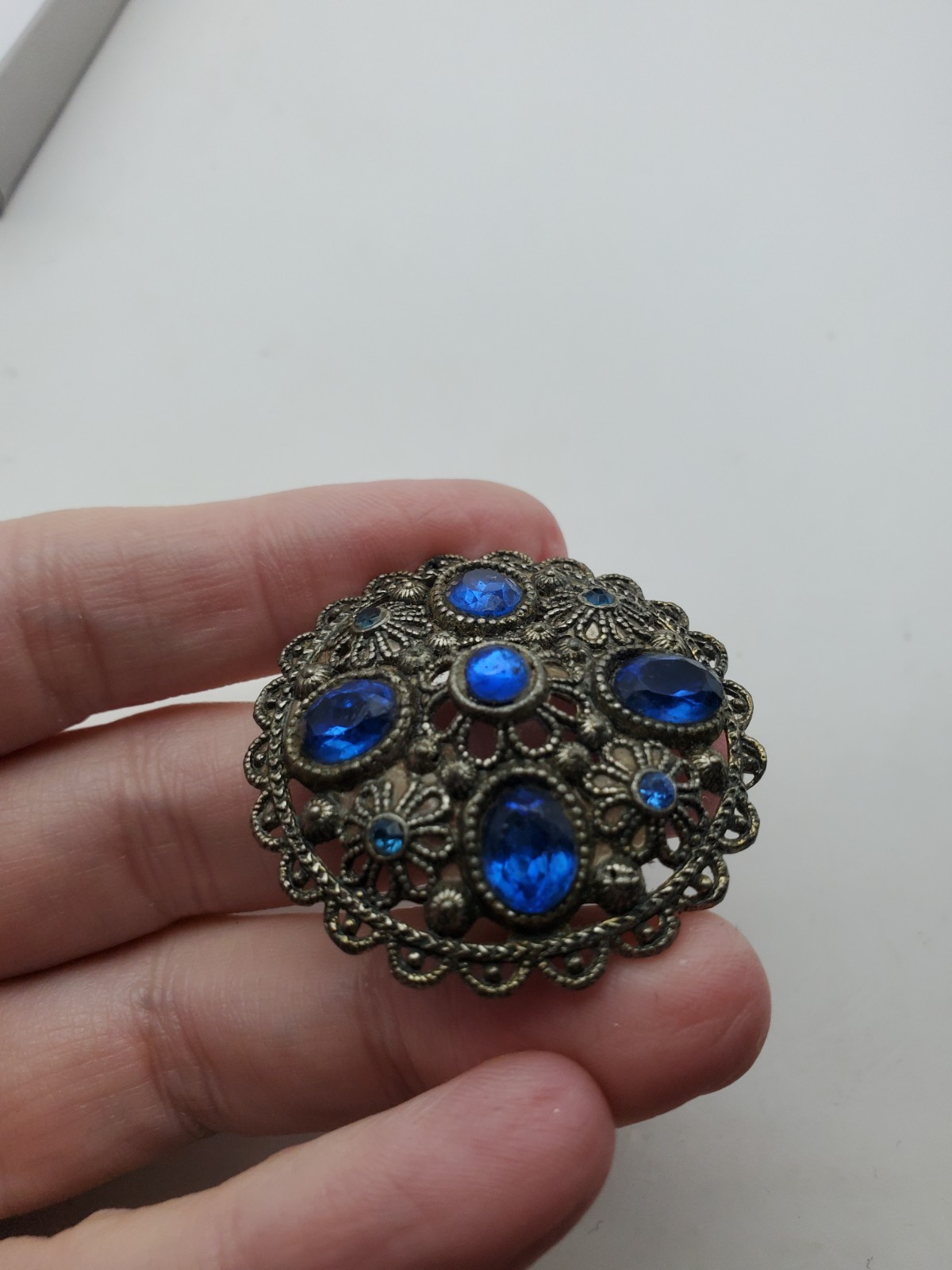 New England Glass Works Vintage Blue Brooch Art Deco Pin Blue Rhinestones 1.5″